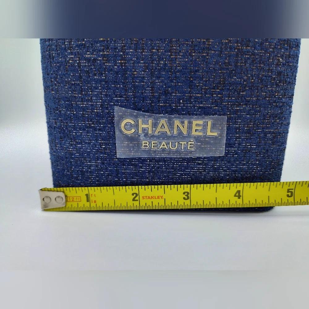 CHANEL Beauté Blue Tweed Vanity Cosmetic Train Case Zippered Beauty Organizer